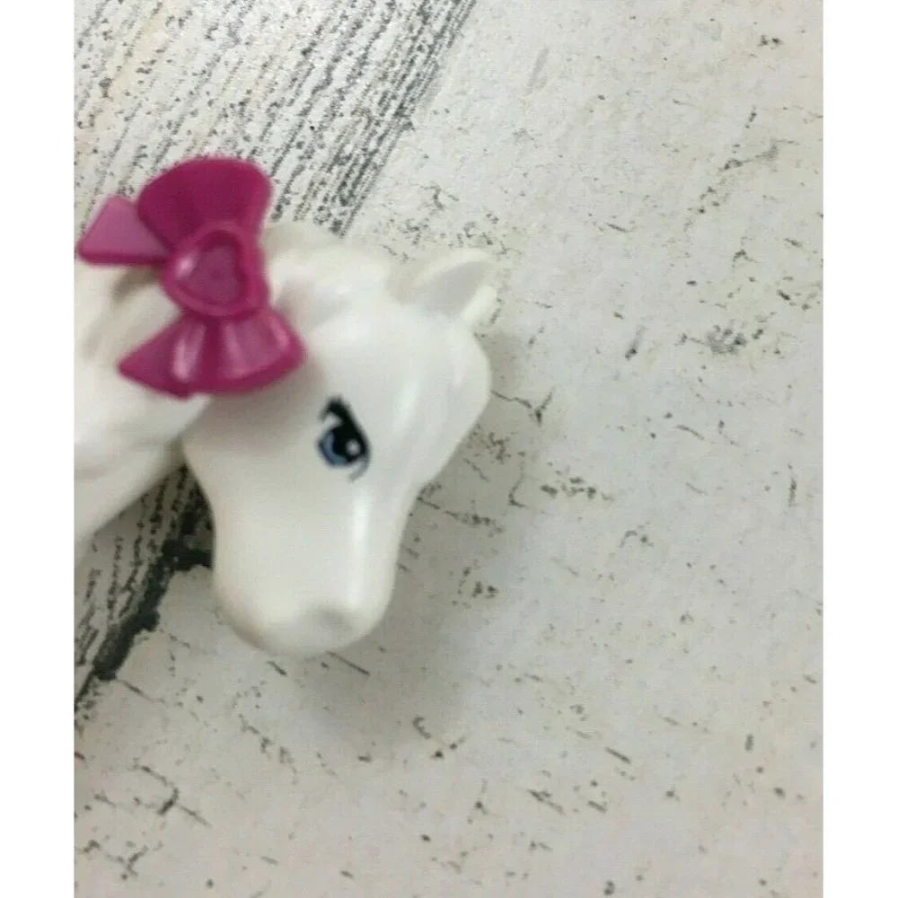 Lego Friends White Horse Pink Bow Blue Eyes Black Eyelashes Animal Minifigure